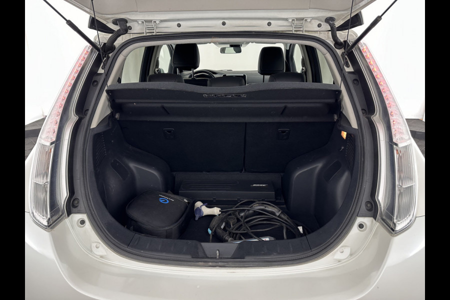 Nissan Leaf Tekna 30 kWh (INCL.BTW) Aut. *FULL-LEATHER | FULL-LED | BOSE-SURROUND | TOP-VIEW | KEYLESS | NAVI-FULLMAP | ECC | COMFORT-SEATS | 17"ALU*