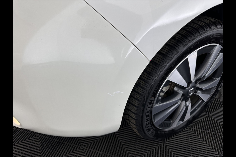 Nissan Leaf Tekna 30 kWh (INCL.BTW) Aut. *FULL-LEATHER | FULL-LED | BOSE-SURROUND | TOP-VIEW | KEYLESS | NAVI-FULLMAP | ECC | COMFORT-SEATS | 17"ALU*