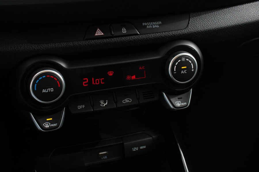 Kia Stonic 1.0 T-GDI 136pk MHEV Automaat Vision Kia Stonic 1.0 T-GDI 120pk MHEV Automaat Vision | Navigatie | Climate control | Camera | Cruise Control | Dab | 17" Lichtmetalen velgen