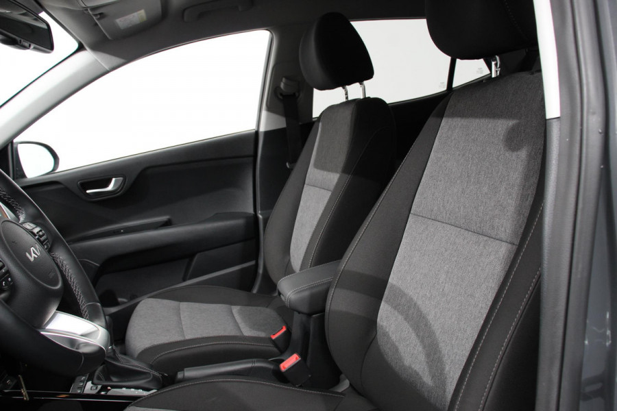 Kia Stonic 1.0 T-GDI 136pk MHEV Automaat Vision Kia Stonic 1.0 T-GDI 120pk MHEV Automaat Vision | Navigatie | Climate control | Camera | Cruise Control | Dab | 17" Lichtmetalen velgen