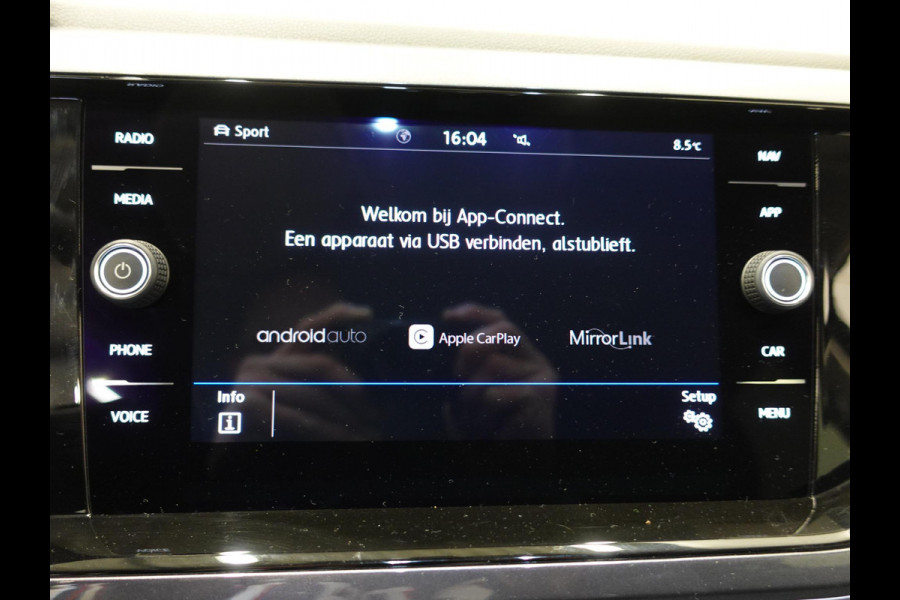 Volkswagen Polo 1.0 TSI Highline R-Line Airco ECC Navi 17" LM Velgen PDC VA Carplay