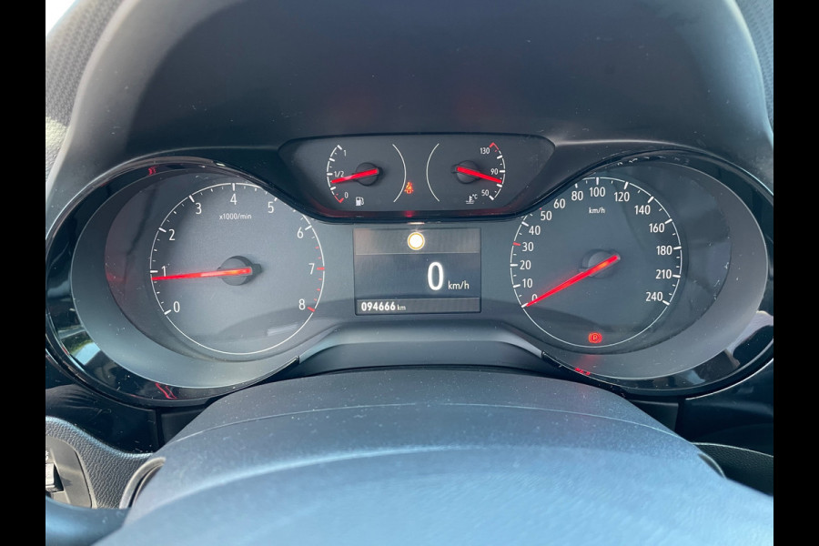 Opel Corsa 1.2 Elegance / Carplay