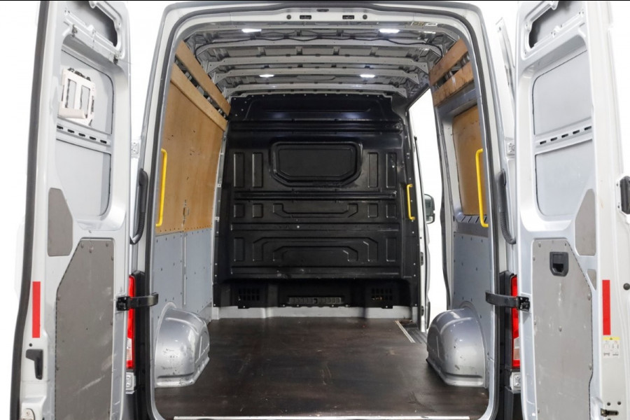 Volkswagen Crafter 35 2.0 TDI 140pk E6 L3H3 (L2H2) Comfortline Navi/Camera 04-2017