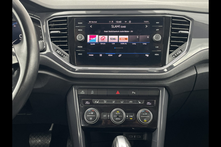 Volkswagen T-Roc 1.5 TSI Sport | LED | Trekhaak | Carplay | Camera | PDC