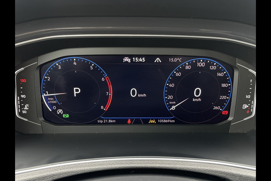 Volkswagen T-Roc 1.5 TSI Sport | LED | Trekhaak | Carplay | Camera | PDC