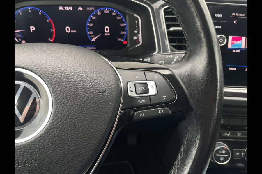Volkswagen T-Roc 1.5 TSI Sport | LED | Trekhaak | Carplay | Camera | PDC
