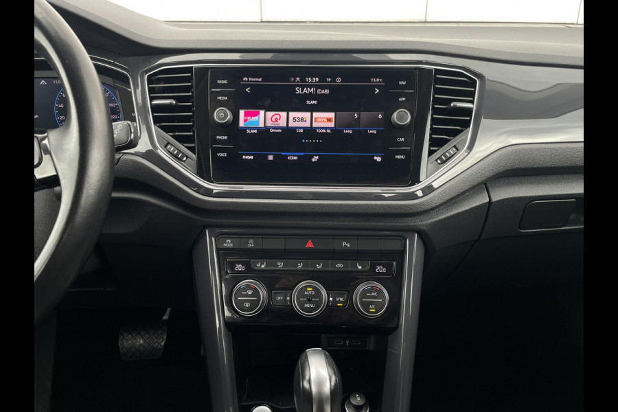 Volkswagen T-Roc 1.5 TSI Sport | LED | Trekhaak | Carplay | Camera | PDC