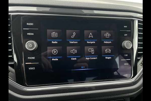 Volkswagen T-Roc 1.5 TSI Sport | LED | Trekhaak | Carplay | Camera | PDC