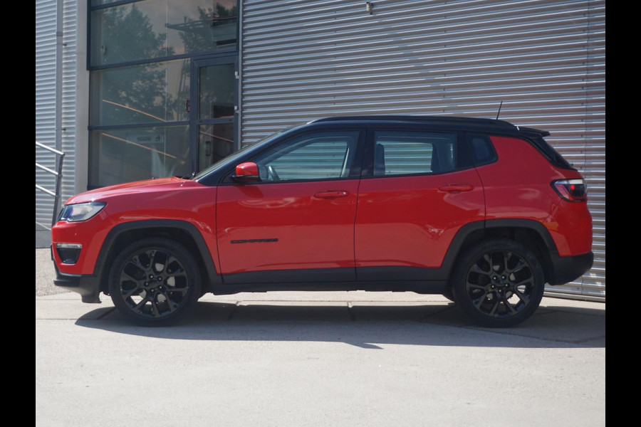 Jeep Compass 1.3T Night Eagle Liberty Edition 1750 KG trekgewicht