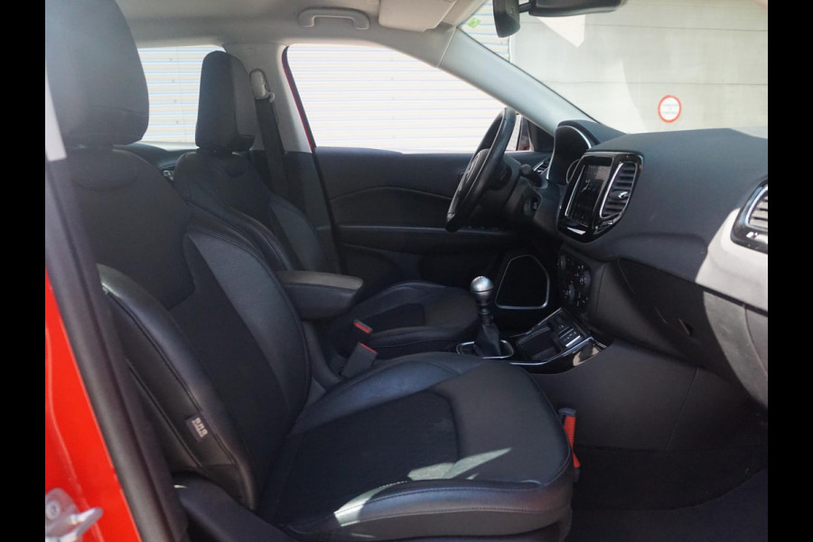 Jeep Compass 1.3T Night Eagle Liberty Edition 1750 KG trekgewicht