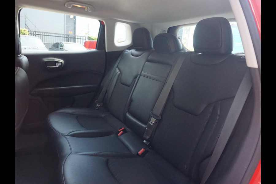 Jeep Compass 1.3T Night Eagle Liberty Edition 1750 KG trekgewicht