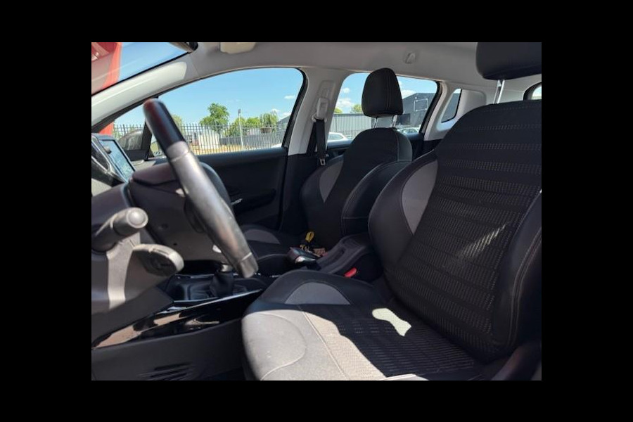 Peugeot 2008 1.2 PureTech Allure-Dealer onderhouden-Trekhaak