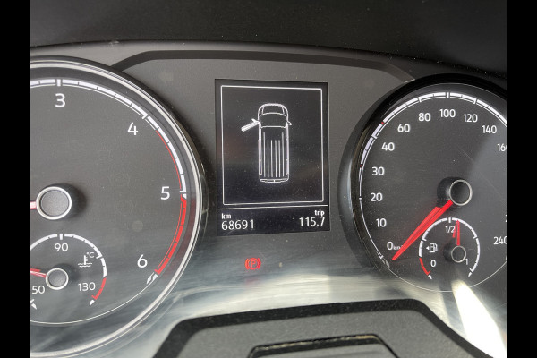 Volkswagen Transporter 2.0 TDI L1H1 26 Economy Business / vaste prijs rijklaar € 20.950 ex btw / euro 6 diesel / bpm vrij / airco / cruise control / achteruit rijcamera / trekhaak / pdc achter