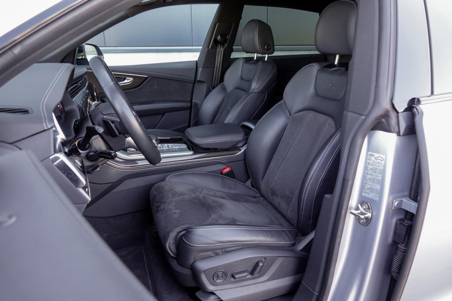 Audi SQ8 4.0 TFSI quattro *Vierwielbesturing / Panorama / Bang & Olufsen / Standkachel / Surround-View*