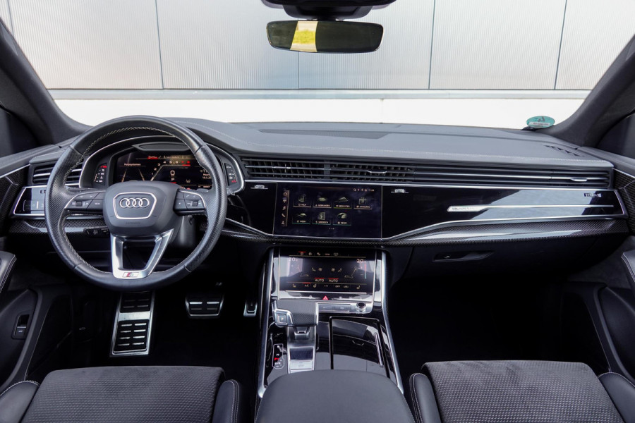 Audi SQ8 4.0 TFSI quattro *Vierwielbesturing / Panorama / Bang & Olufsen / Standkachel / Surround-View*