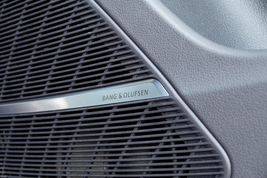 Audi SQ8 4.0 TFSI quattro *Vierwielbesturing / Panorama / Bang & Olufsen / Standkachel / Surround-View*