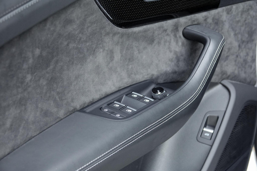 Audi SQ8 4.0 TFSI quattro *Vierwielbesturing / Panorama / Bang & Olufsen / Standkachel / Surround-View*