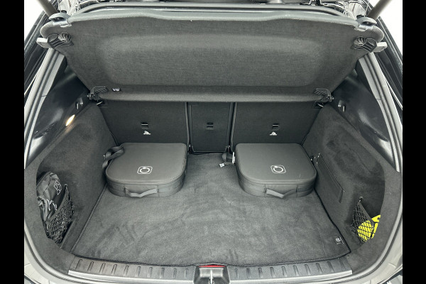 Mercedes-Benz GLA 250 e Face Lift Plug-In Hybride Lichtmetalen velgen | Wide screen | Navigatie | Parking support met 360 graad camera | Inclusief 24 maanden Mercedes-Benz Certified garantie voor Europa.