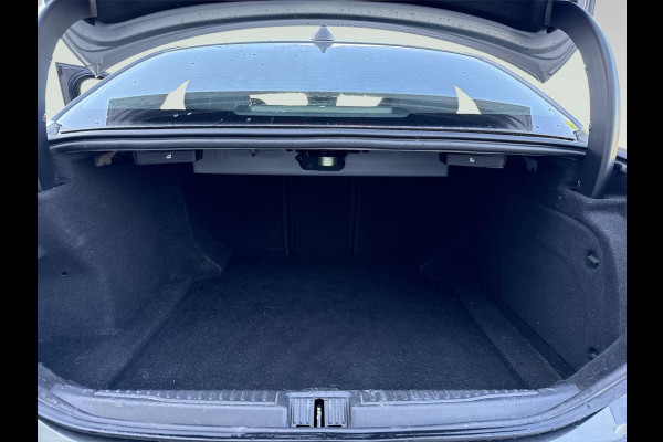 Alfa Romeo Giulia 2.0T Super | automaat | 200PK | bi-xenon | halfleder |