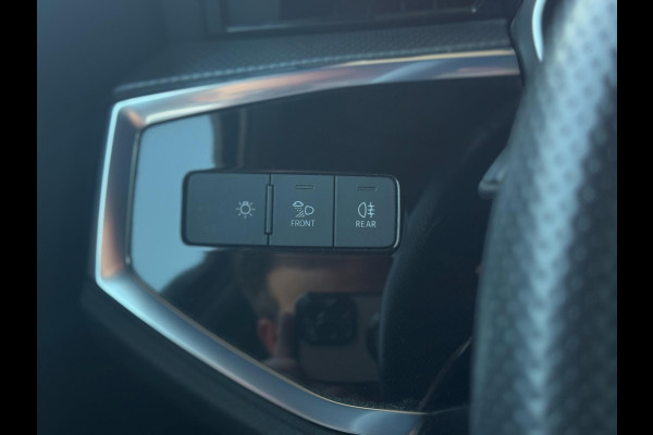 Audi Q3 3x S Line 245PK | Eerste Eigenaar | Dealer onderhouden | BTW Auto | Vol Opties | Pano Dak | Leder | Elektr. Achterklep |
