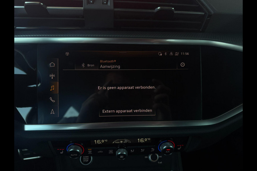Audi Q3 3x S Line 245PK | Eerste Eigenaar | Dealer onderhouden | BTW Auto | Vol Opties | Pano Dak | Leder | Elektr. Achterklep |