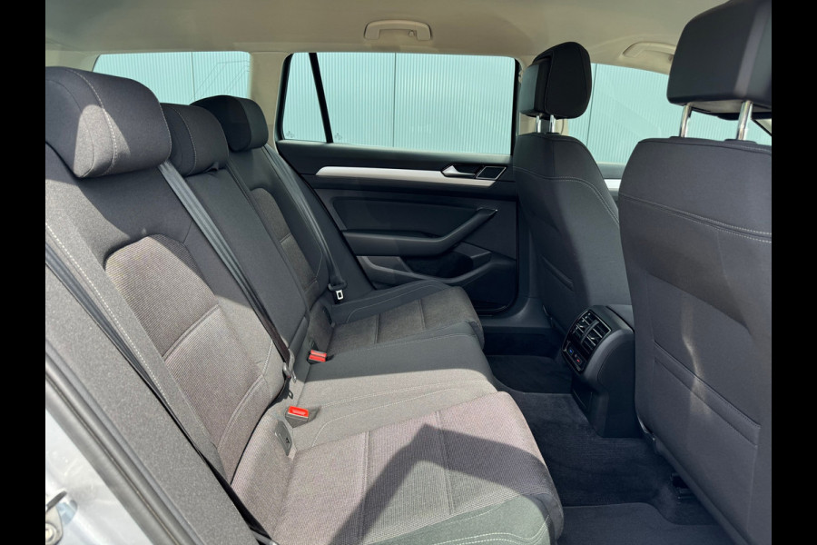 Volkswagen Passat Variant 1.4 TSI C* AppleCarPlay * Cruise * Trekhaak * Pdc *