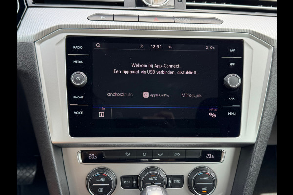 Volkswagen Passat Variant 1.4 TSI C* AppleCarPlay * Cruise * Trekhaak * Pdc *