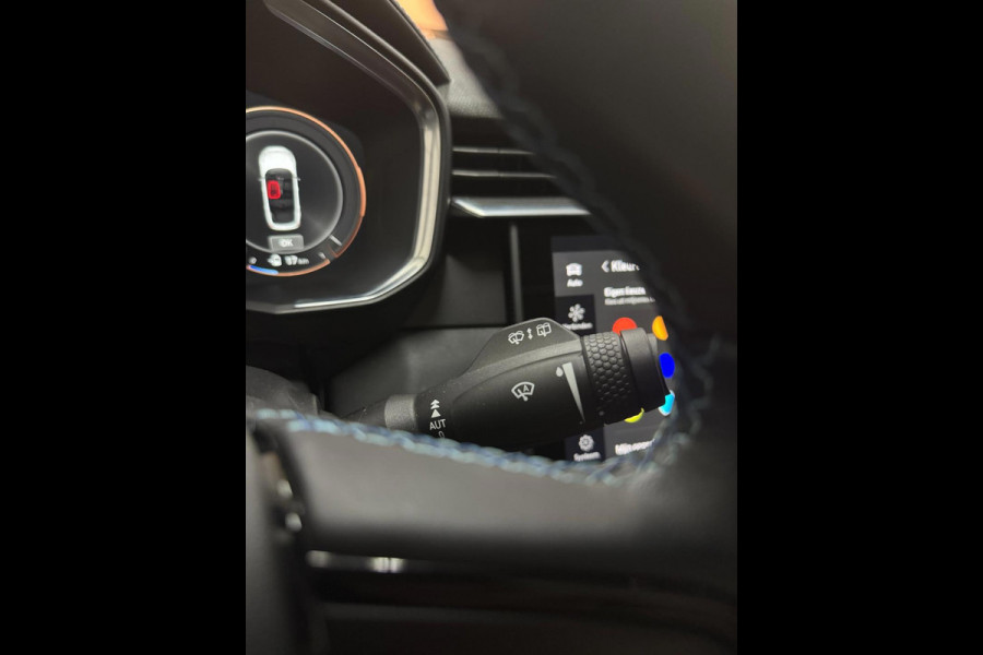 Lynk & Co RS Shadow Edition 01 1.5 262PK Trekhaak Pano  Camera Navi Adapt cruise 262PK Elekr. Achterklep