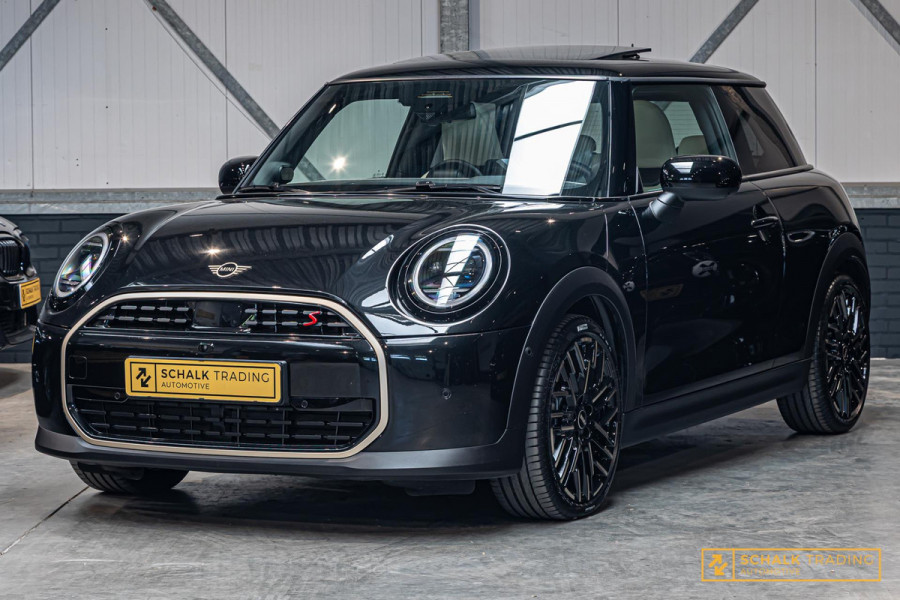 MINI 2.0 Cooper S Favoured XL|Pano|E-stoel|H&K|Full opt|Gara