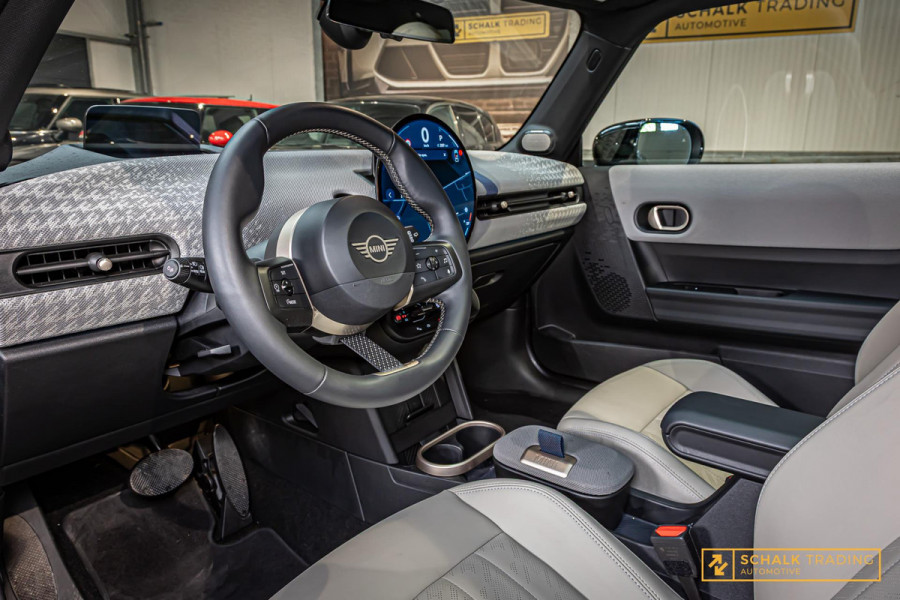 MINI 2.0 Cooper S Favoured XL|Pano|E-stoel|H&K|Full opt|Gara