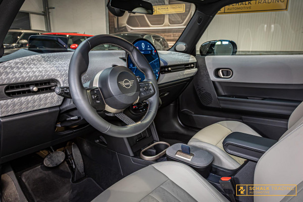 MINI 2.0 Cooper S Favoured XL|Pano|E-stoel|H&K|Full opt|Gara