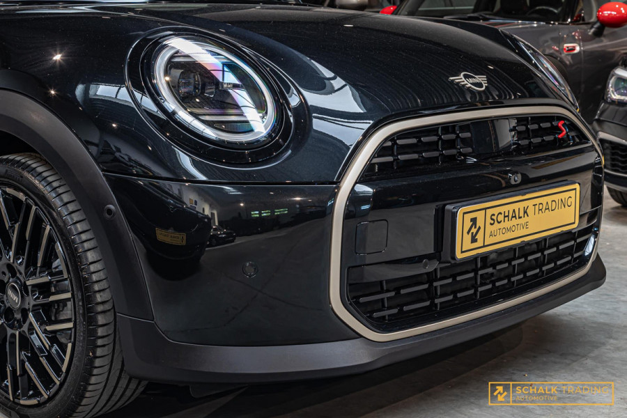 MINI 2.0 Cooper S Favoured XL|Pano|E-stoel|H&K|Full opt|Gara