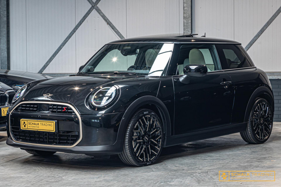 MINI 2.0 Cooper S Favoured XL|Pano|E-stoel|H&K|Full opt|Gara
