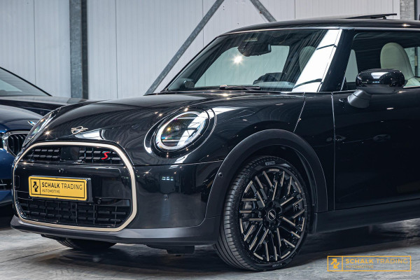 MINI 2.0 Cooper S Favoured XL|Pano|E-stoel|H&K|Full opt|Gara