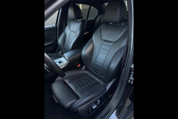 BMW 3-serie 330i High Executive M-Pakket Laser 360°