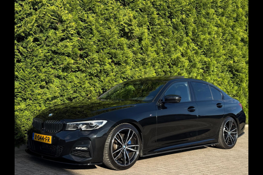 BMW 3-serie 330i High Executive M-Pakket Laser 360°