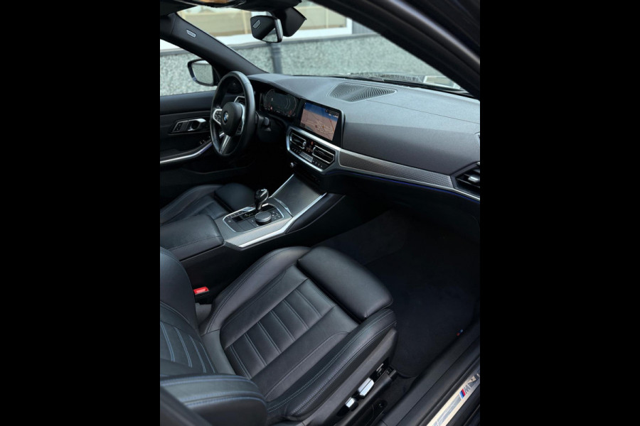 BMW 3-serie 330i High Executive M-Pakket Laser 360°