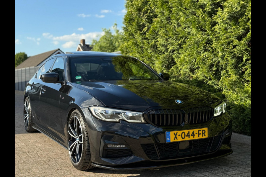 BMW 3-serie 330i High Executive M-Pakket Laser 360°