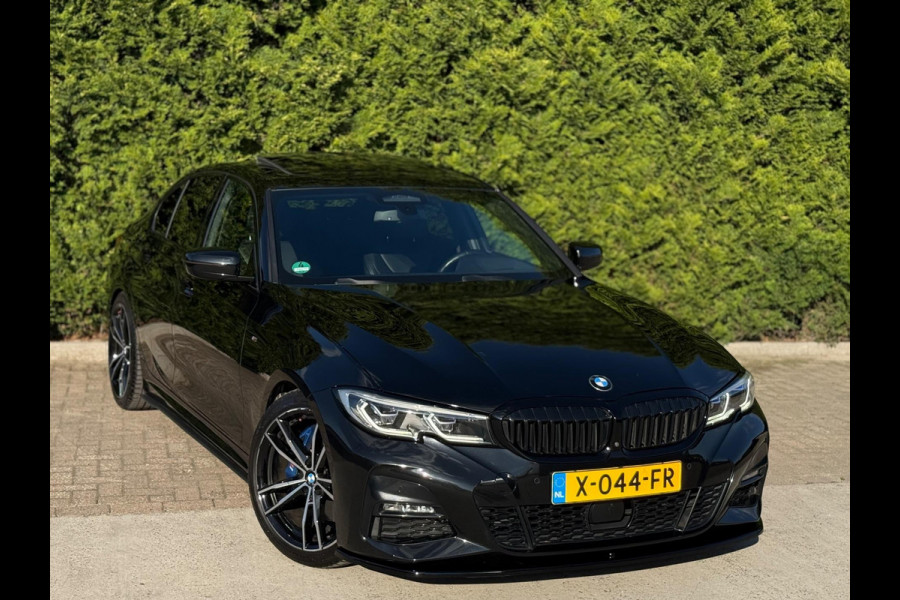 BMW 3-serie 330i High Executive M-Pakket Laser 360°