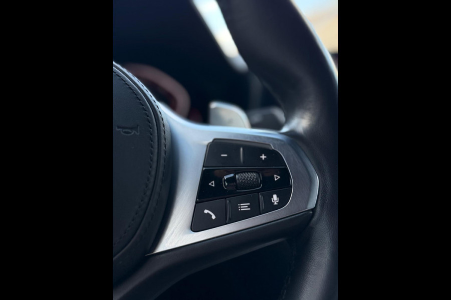 BMW 3-serie 330i High Executive M-Pakket Laser 360°