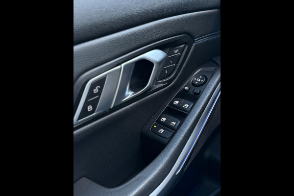 BMW 3-serie 330i High Executive M-Pakket Laser 360°