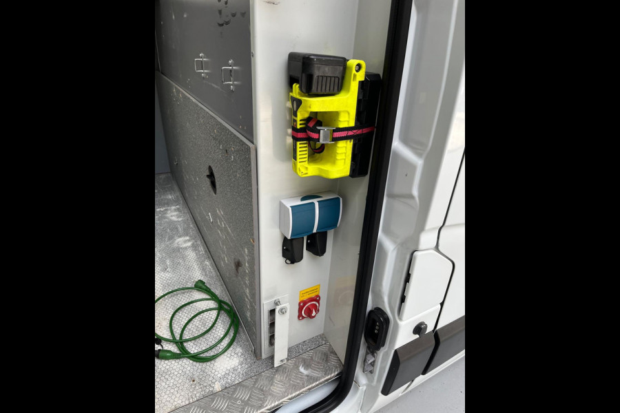 Renault Master Servicewagen + Imperiaal T35 2.3 dCi 145pk euro6 L2H2 BOTT Inrichting, Victron omvormer, Standkachel, RIJKLAARPRIJS