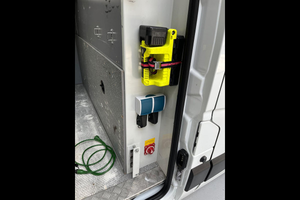 Renault Master Servicewagen + Imperiaal T35 2.3 dCi 145pk euro6 L2H2 BOTT Inrichting, Victron omvormer, Standkachel, RIJKLAARPRIJS