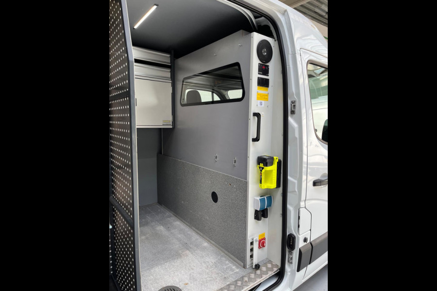 Renault Master Servicewagen T35 2.3 dCi 145pk euro6 L2H2 BOTT Inrichting, Victron omvormer, Standkachel, Trekhaak, RIJKLAARPRIJS!