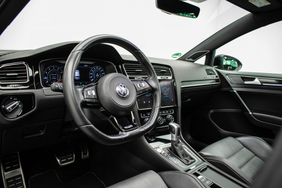 Volkswagen Golf 2.0 TSI 4Motion R |Pano|Memory|DynAudio|DCC|Leder|