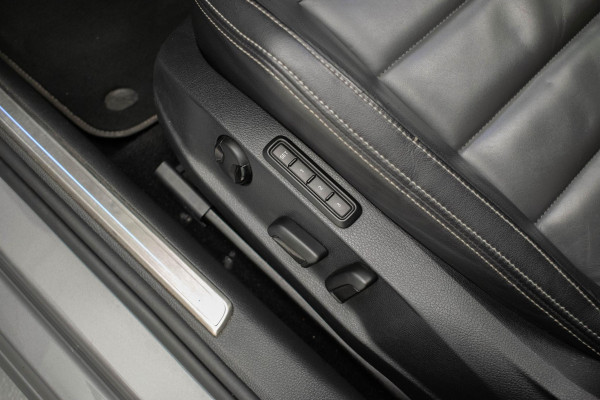 Volkswagen Golf 2.0 TSI 4Motion R |Pano|Memory|DynAudio|DCC|Leder|