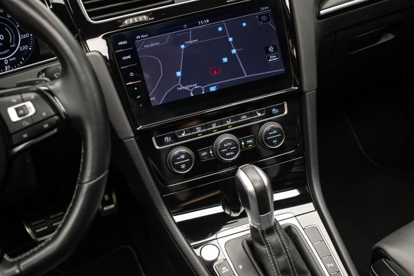 Volkswagen Golf 2.0 TSI 4Motion R |Pano|Memory|DynAudio|DCC|Leder|
