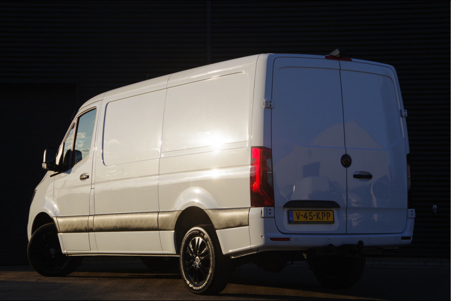 Mercedes-Benz Sprinter 319 3.0 CDI V6 L2H1 AUT. LED, 3.5T TREKHAAK, CAMERA, NAVI, APPLE CARPLAY, ZONNEKLEP, GEVEERDE BEST. STOEL