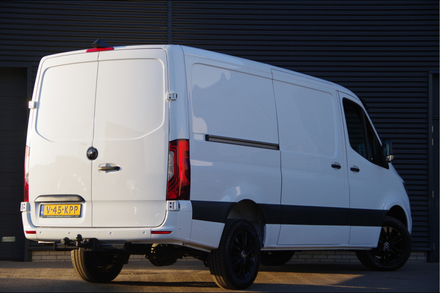 Mercedes-Benz Sprinter 319 3.0 CDI V6 L2H1 AUT. LED, 3.5T TREKHAAK, CAMERA, NAVI, APPLE CARPLAY, ZONNEKLEP, GEVEERDE BEST. STOEL