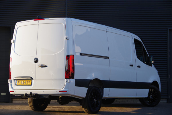 Mercedes-Benz Sprinter 319 3.0 CDI V6 L2H1 AUT. LED, 3.5T TREKHAAK, CAMERA, NAVI, APPLE CARPLAY, ZONNEKLEP, GEVEERDE BEST. STOEL